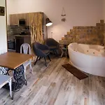 Ecoviella *